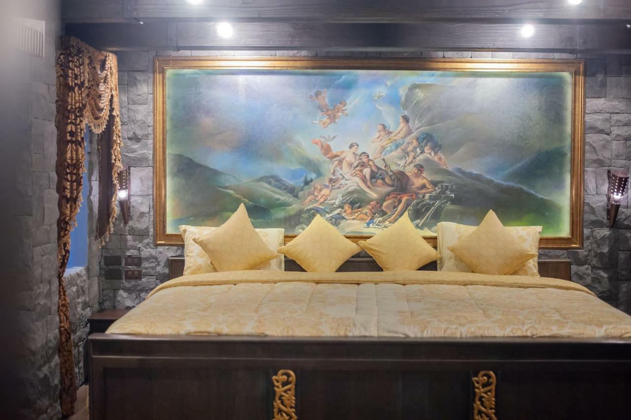 Castle Suites Pattaya Exterior photo