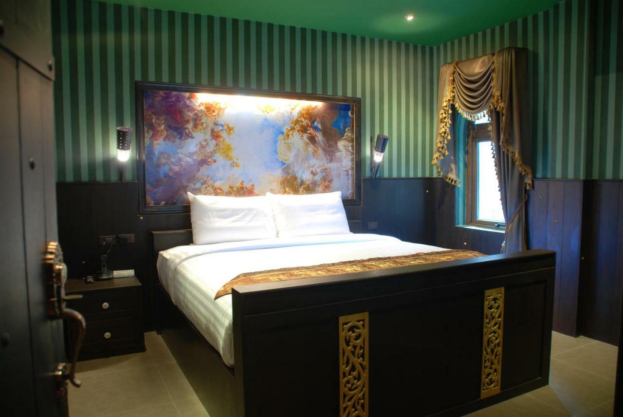 Castle Suites Pattaya Exterior photo